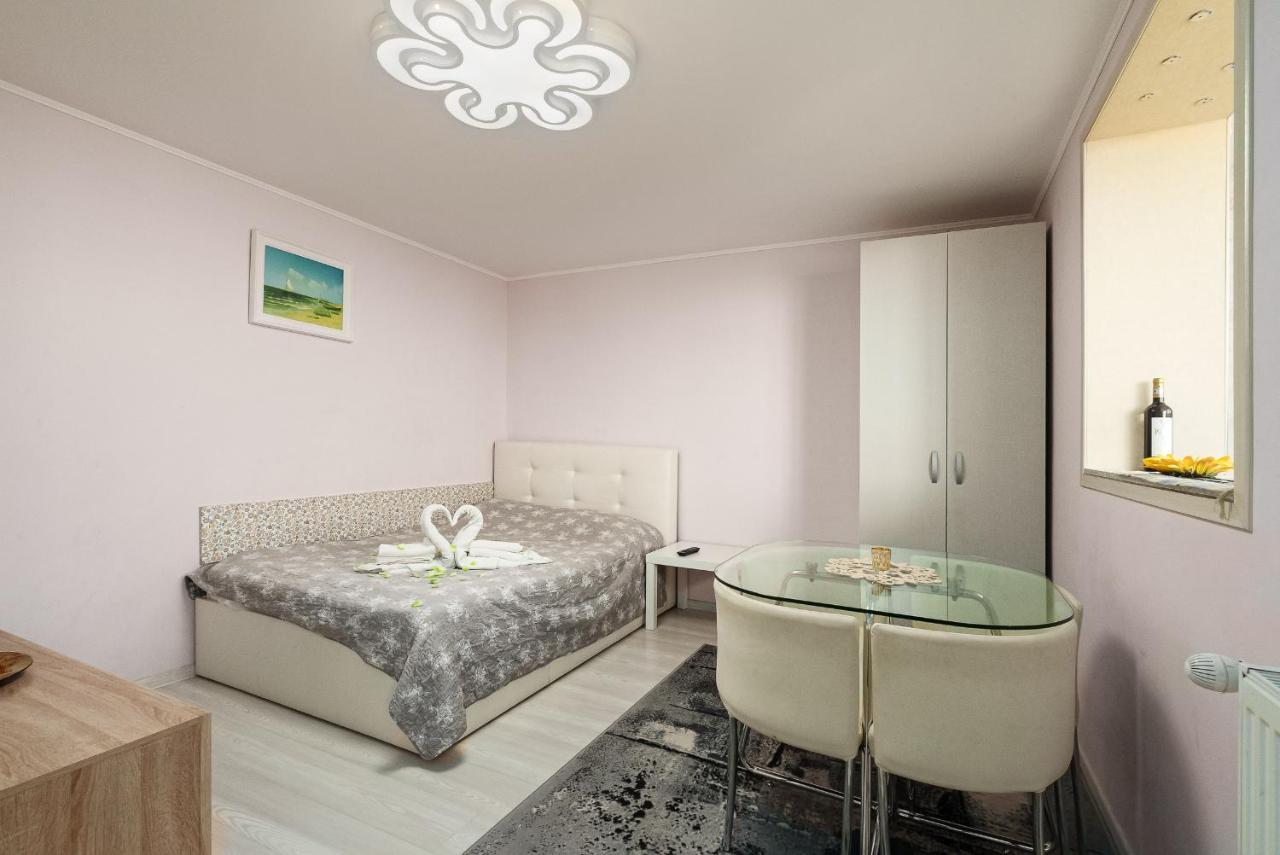 Stone Gate Apartment #1 บูคาเรสต์ ภายนอก รูปภาพ