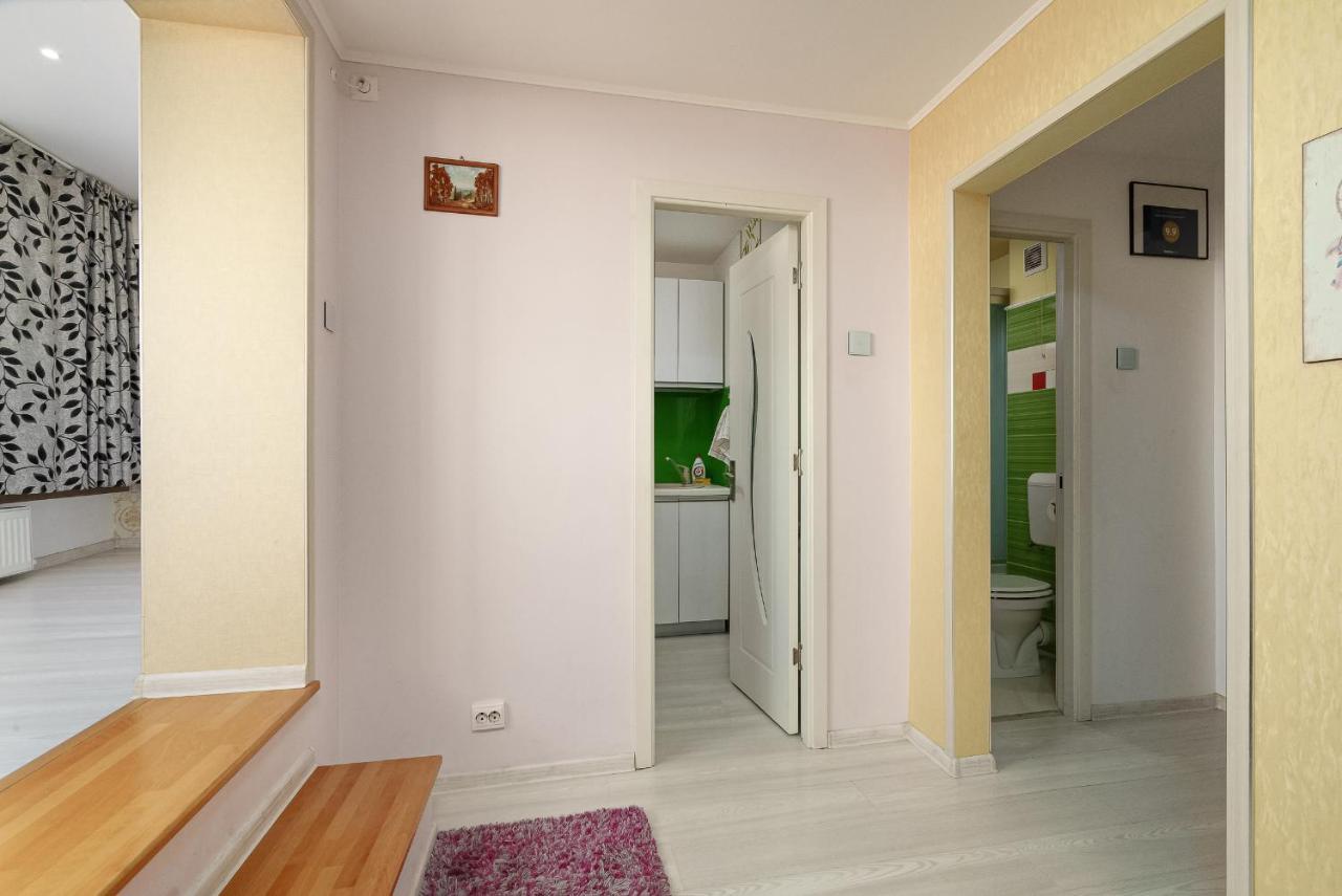 Stone Gate Apartment #1 บูคาเรสต์ ภายนอก รูปภาพ